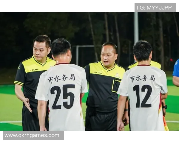 足球唐山队奋勇拼搏力争佳绩展现城市风采与团结精神 足球唐山队奋勇拼搏力争佳绩展现城市风采与团结精神